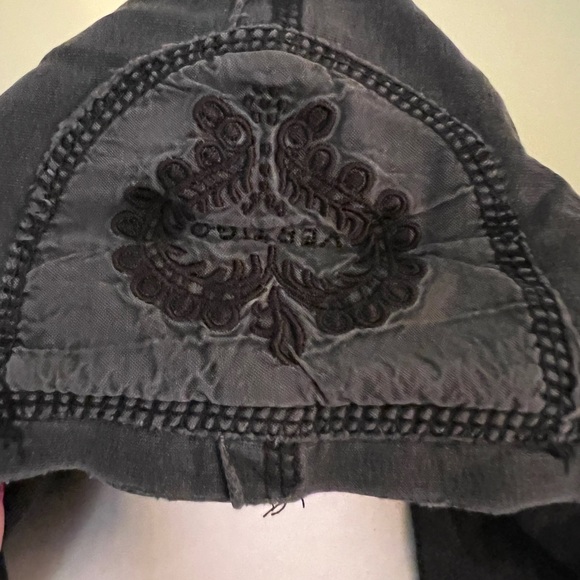 Vertigo Paris Grey embellished sweatshirt Large worn once hoodie - Picture 11 of 12